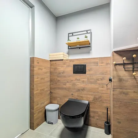 Microhome Promenady Two-level By Bookinghost * Vratislav